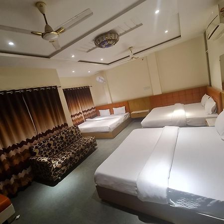 Hotel Empire Ujjain Luaran gambar