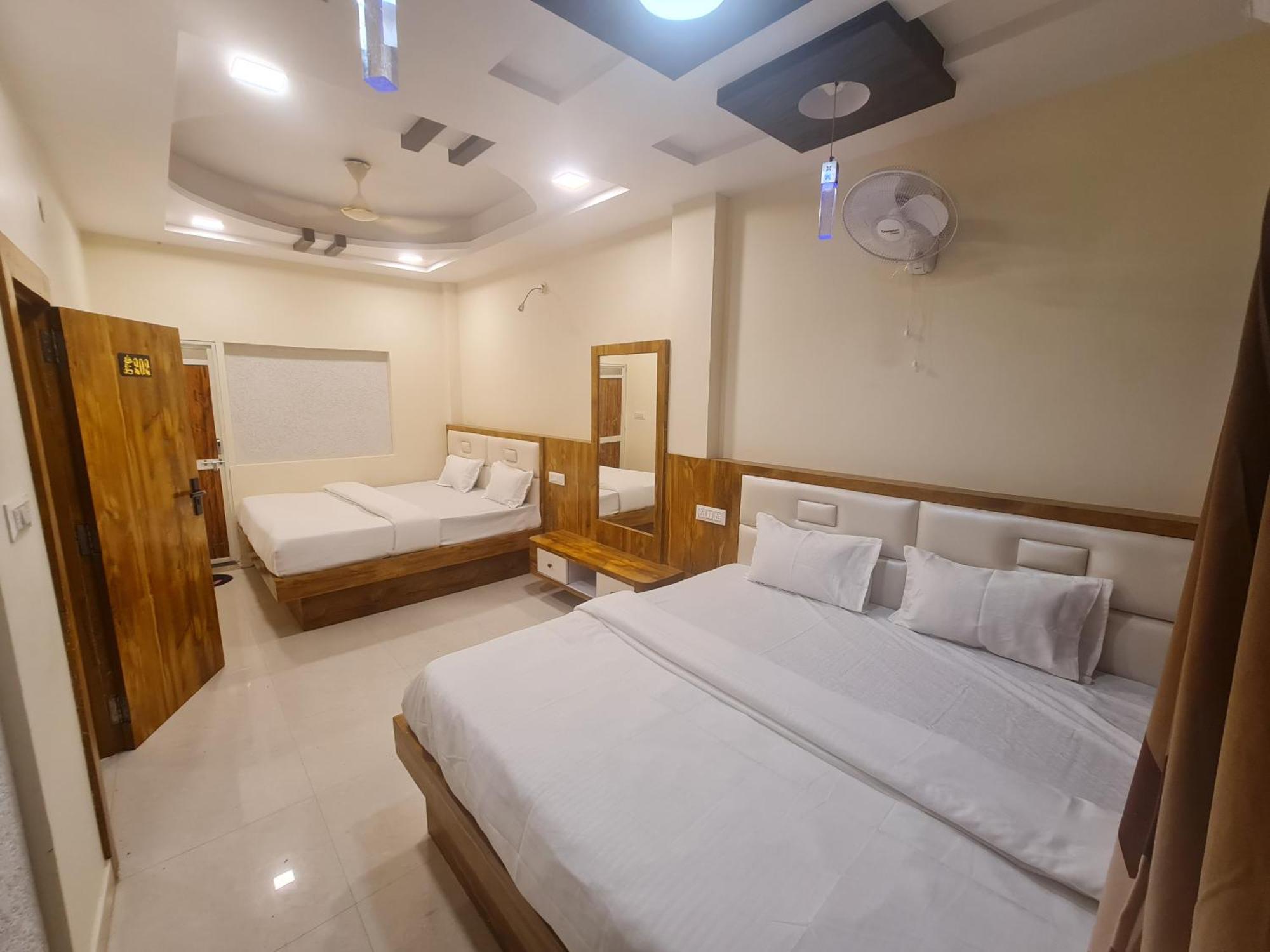 Hotel Empire Ujjain Luaran gambar