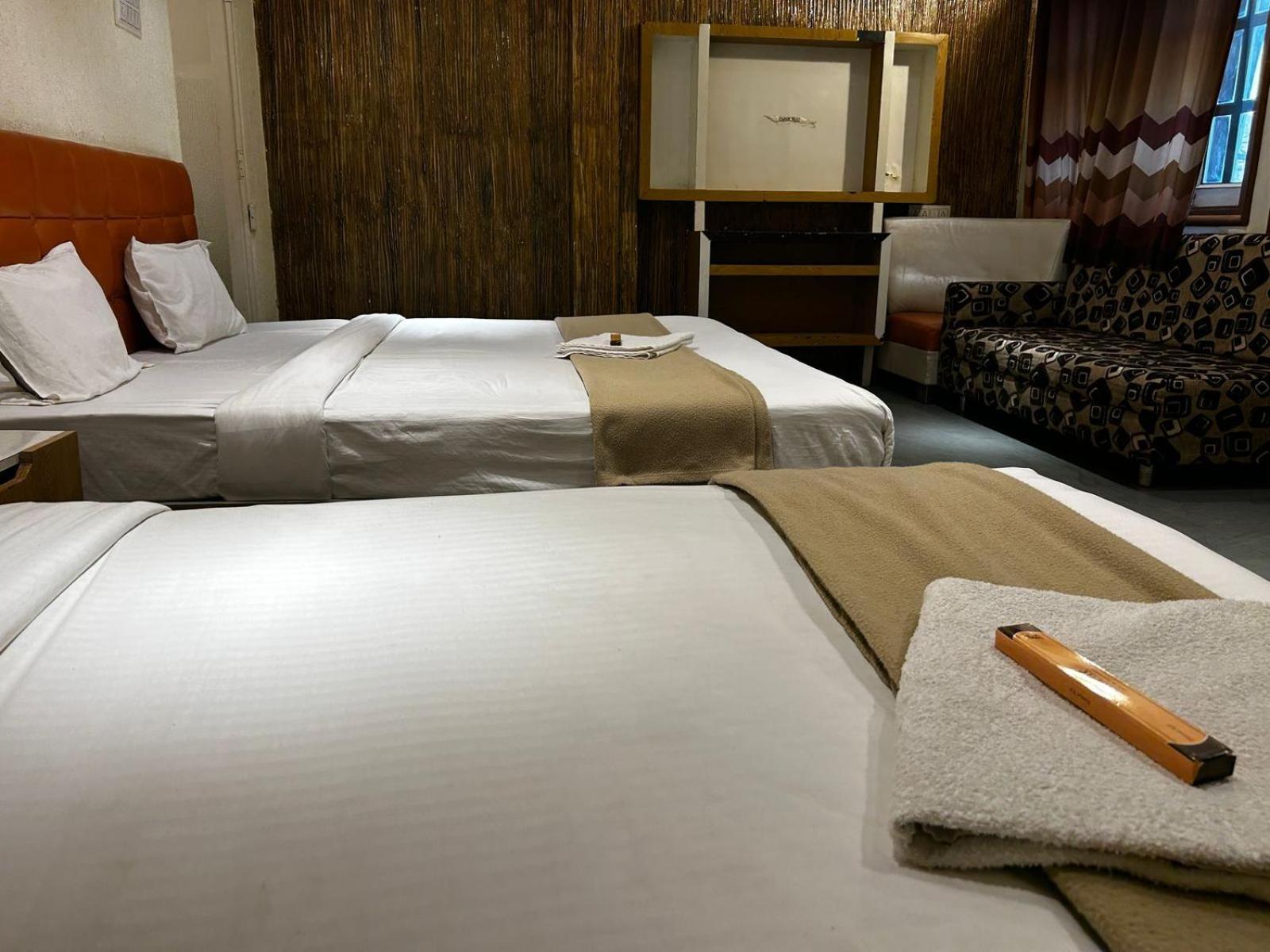 Hotel Empire Ujjain Luaran gambar