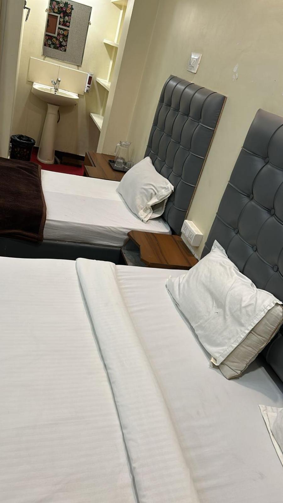 Hotel Empire Ujjain Luaran gambar