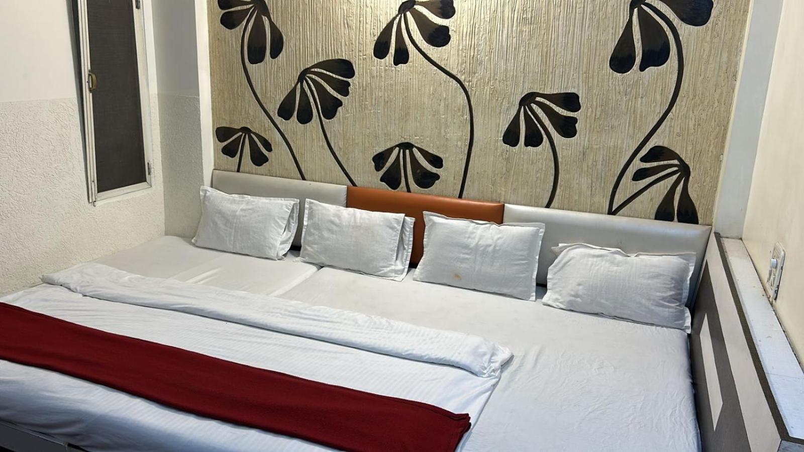 Hotel Empire Ujjain Luaran gambar